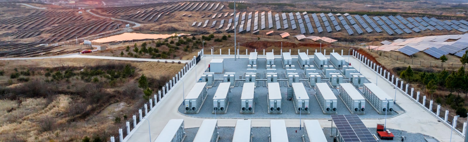 image of solar panels for the standard bank oasis deal